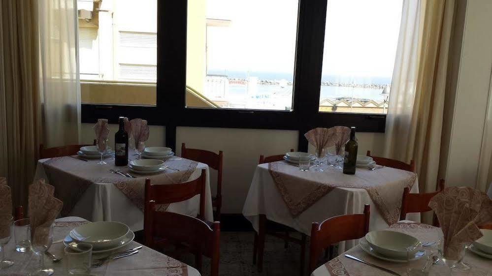 Hotel Rita Gambettola Luaran gambar